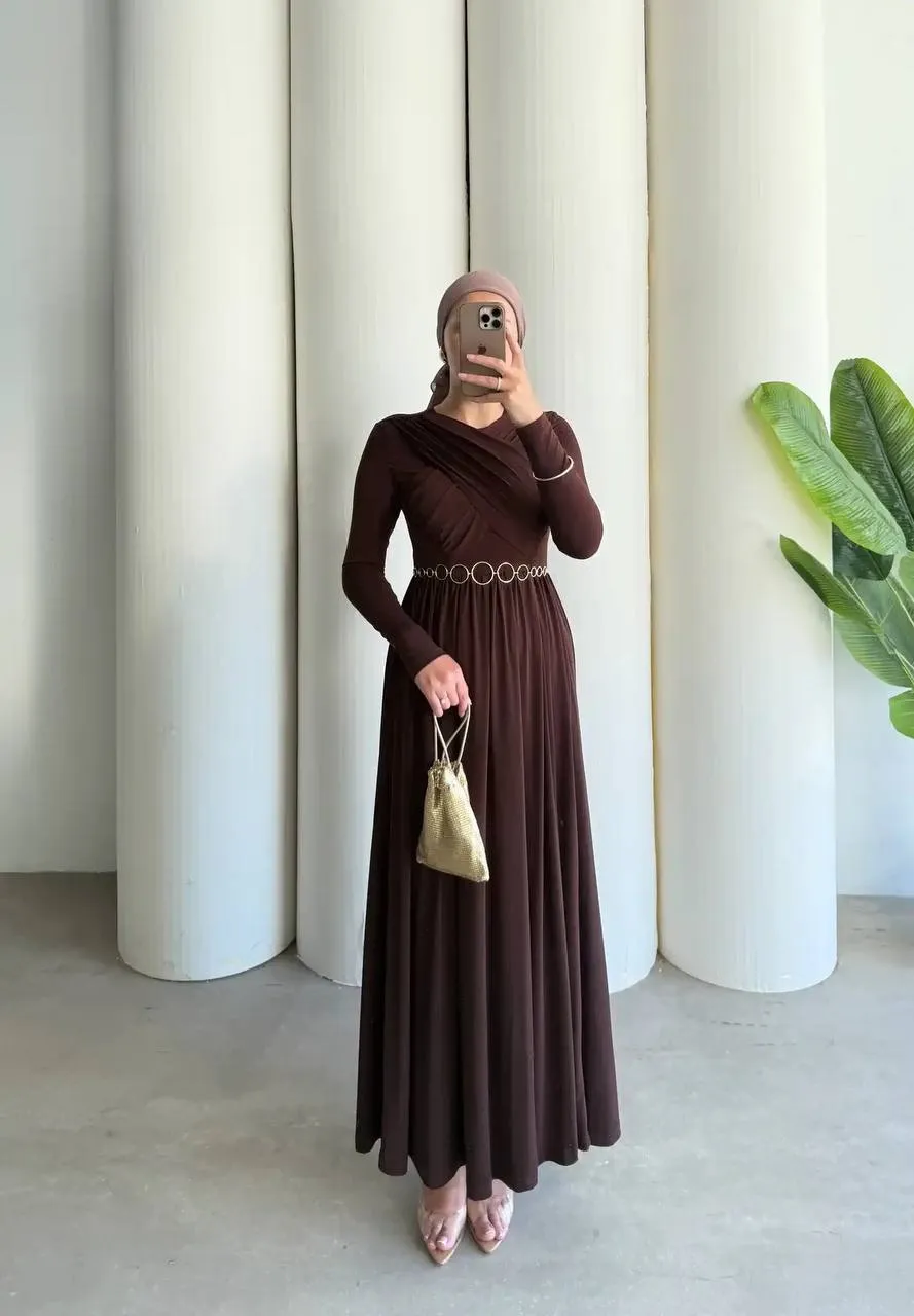 Levina Elbise